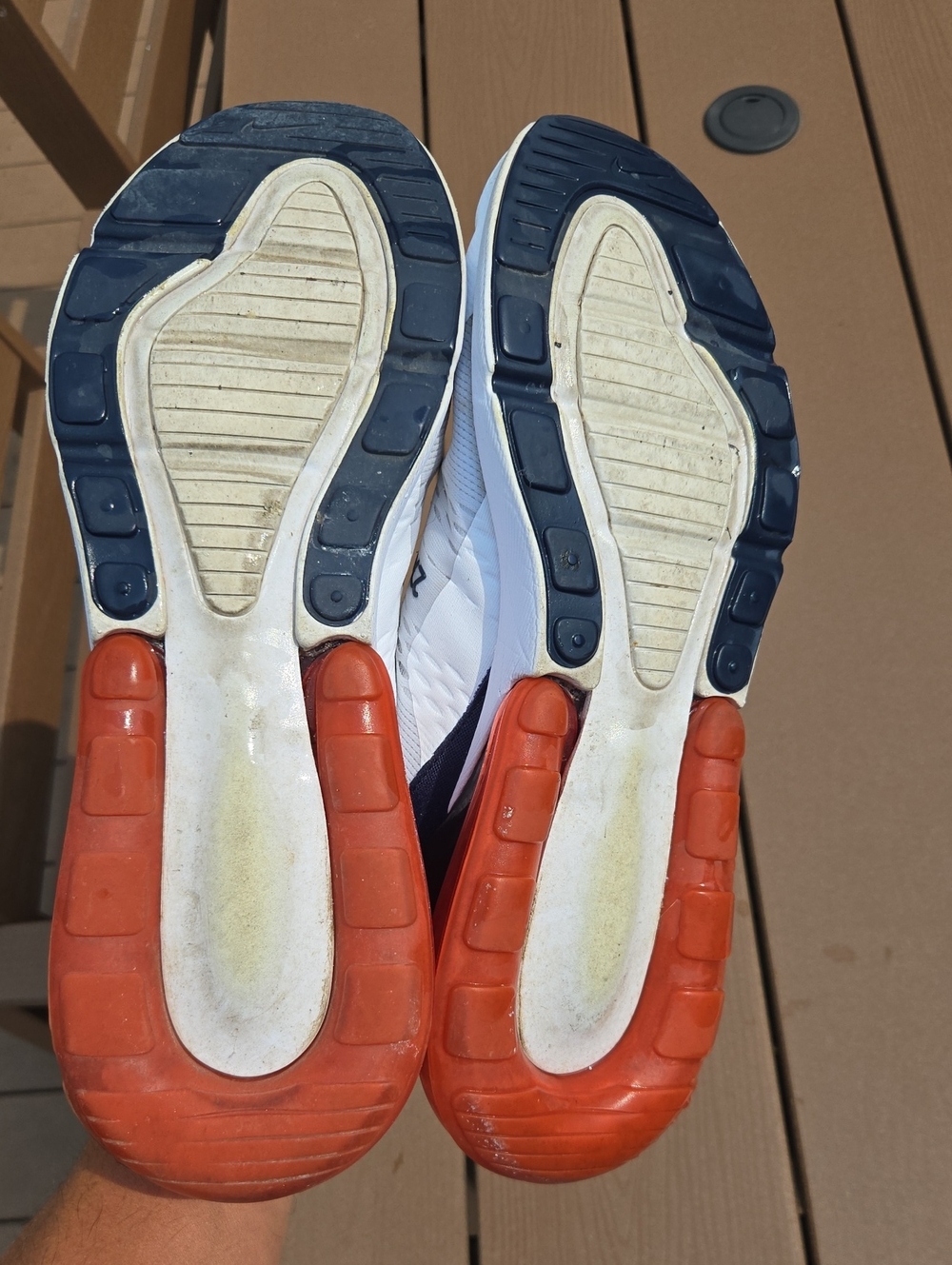Nike Air Max 270 - Picture 7 of 9